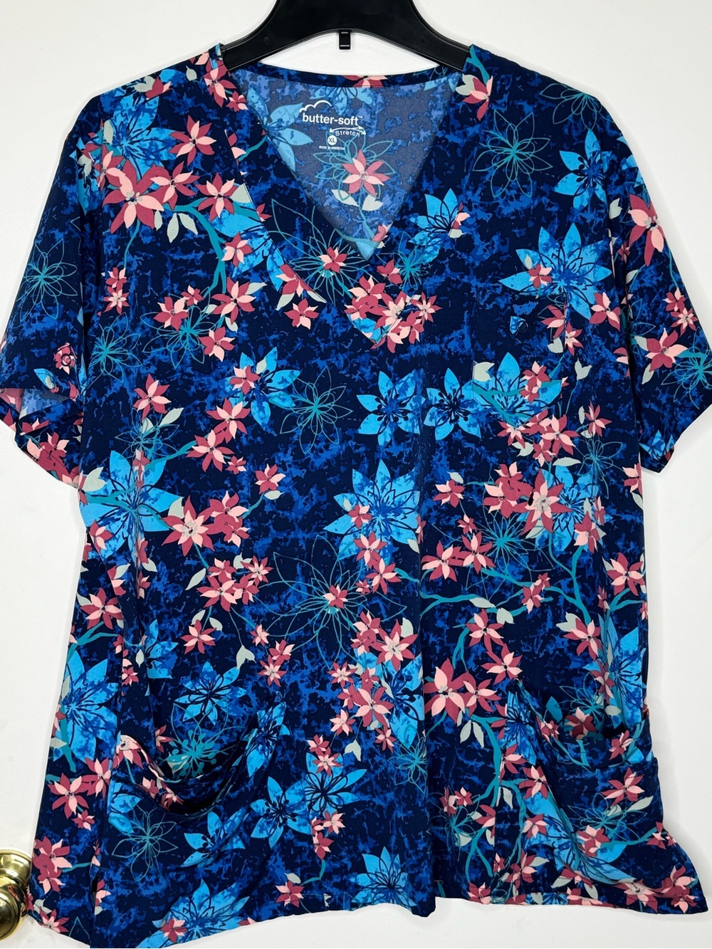 BUNDLE Scrubs - butter-soft stretch - Picture 13 of 13